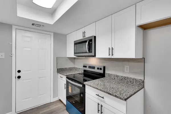 Grand Prairie, TX 75052,125 W Mountain Creek Drive #16