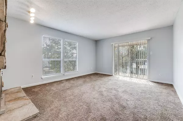 Dallas, TX 75231,8560 Park Lane #237