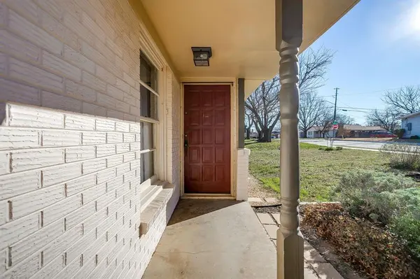 Fort Worth, TX 76116,6604 Locke Avenue