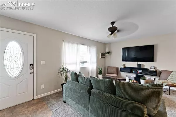 Colorado Springs, CO 80906,1304 Burnham ST