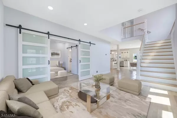 Fair Lawn Boro, NJ 07410,9-03 5Th St