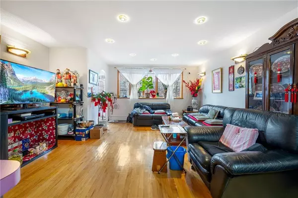 Brooklyn, NY 11219,1427 67th ST