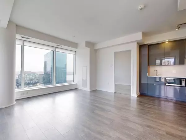 Toronto C08, ON M5E 0E3,28 Freeland ST #2207