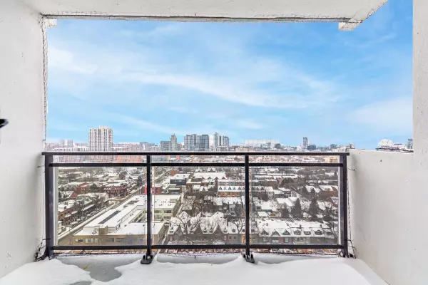 Toronto C08, ON M5A 3X1,201 Sherbourne ST #2106