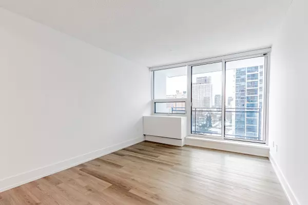 Toronto C08, ON M5A 3X1,191 Sherbourne ST #905