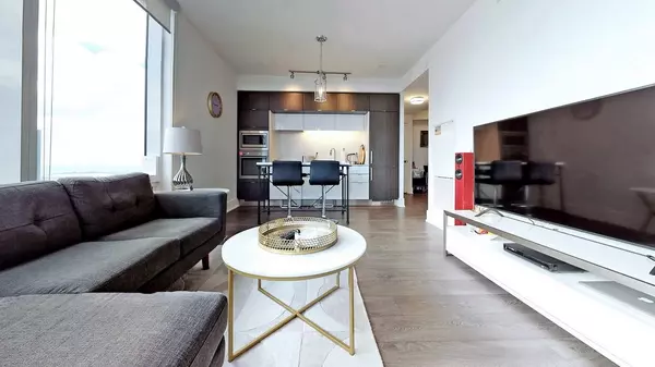 Toronto C01, ON M5J 2Z2,10 York ST #5103