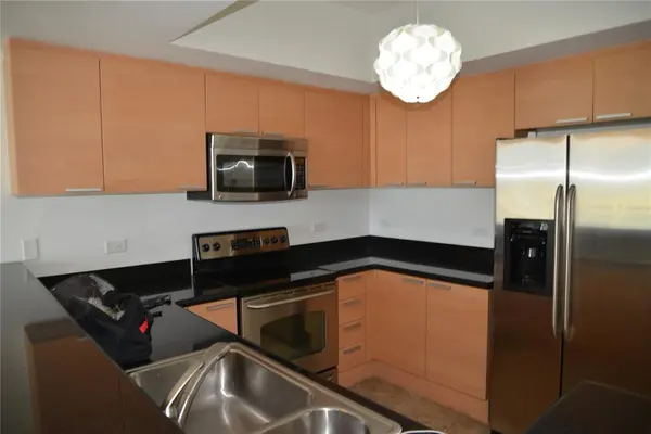 Hollywood, FL 33020,140 S DIXIE HY #525