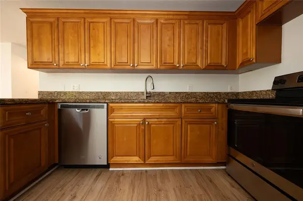 Davie, FL 33324,9471 Evergreen Pl #201