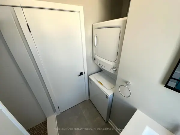 Aurora, ON L4G 1H4,9 Wellington ST E #C