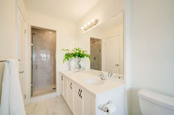 Markham, ON L3S 0E9,22 Thomas Hope LN