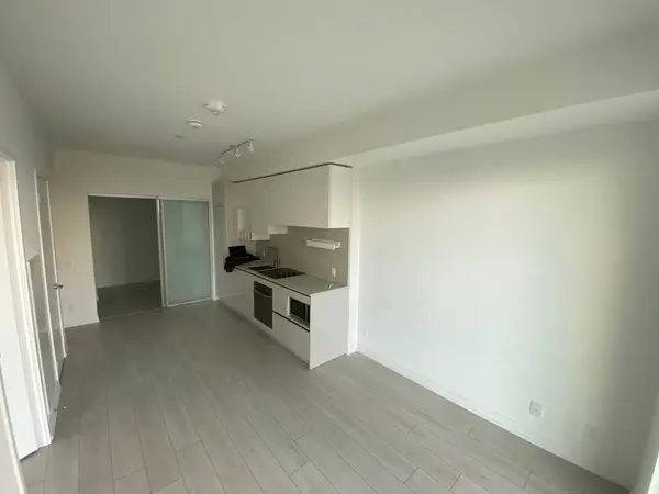 Vaughan, ON L4K 0J7,950 Portage Pkwy #4305