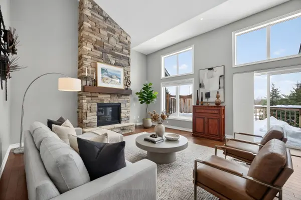 Collingwood, ON L9Y 5H9,23 Robbie WAY