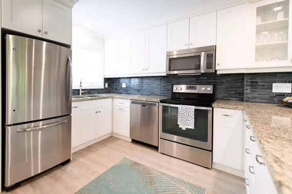 Collingwood, ON L9Y 5B4,145 Fairway CRES #58