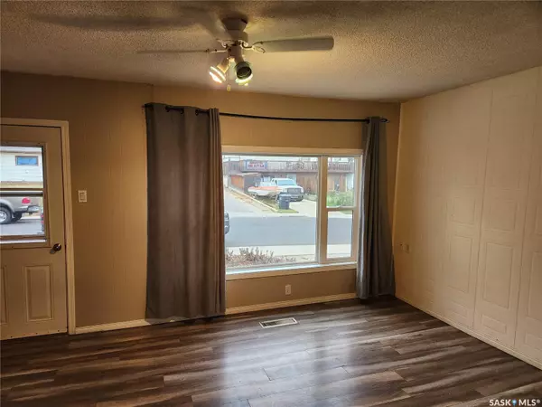 Swift Current, SK S9H 2T1,19 10th AVENUE NE