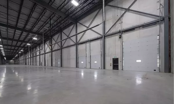 Burlington, ON L7W 1A3,3100 Mainway N/A #6