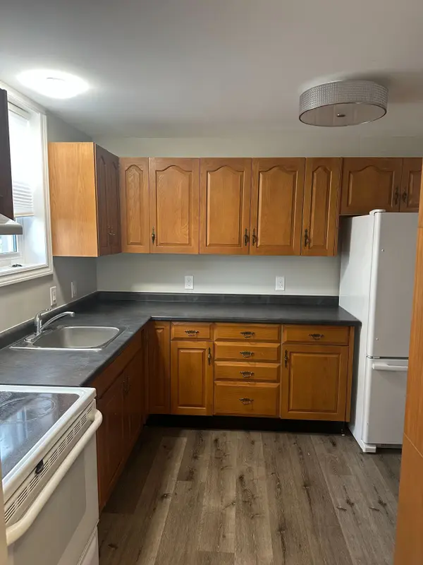 Stratford, ON N5A 1G1,13 Inverness ST