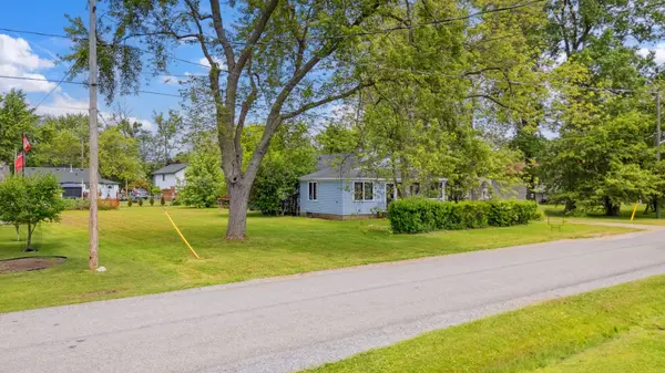 Fort Erie, ON L0S 1N0,3188 Young AVE