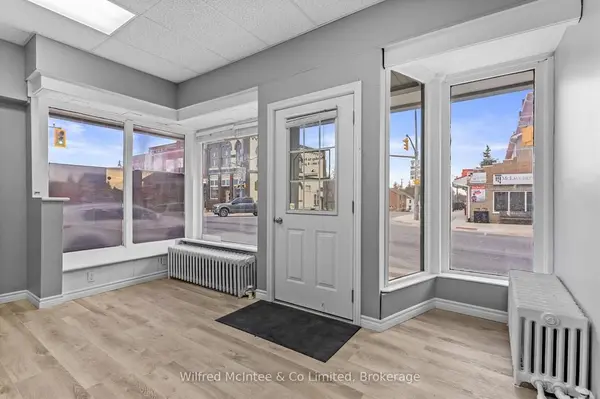 Minto, ON N0G 1Z0,4 ELORA ST N