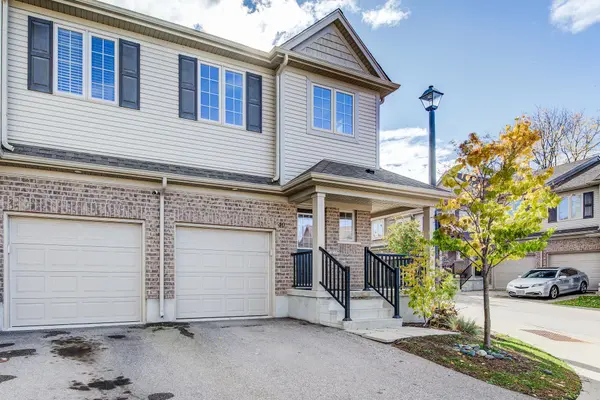 Kitchener, ON N2P 1C5,50 Pinnacle DR #40