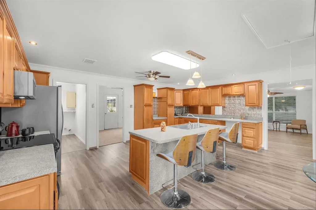 Springtown, TX 76082,328 Creekview Meadows Drive