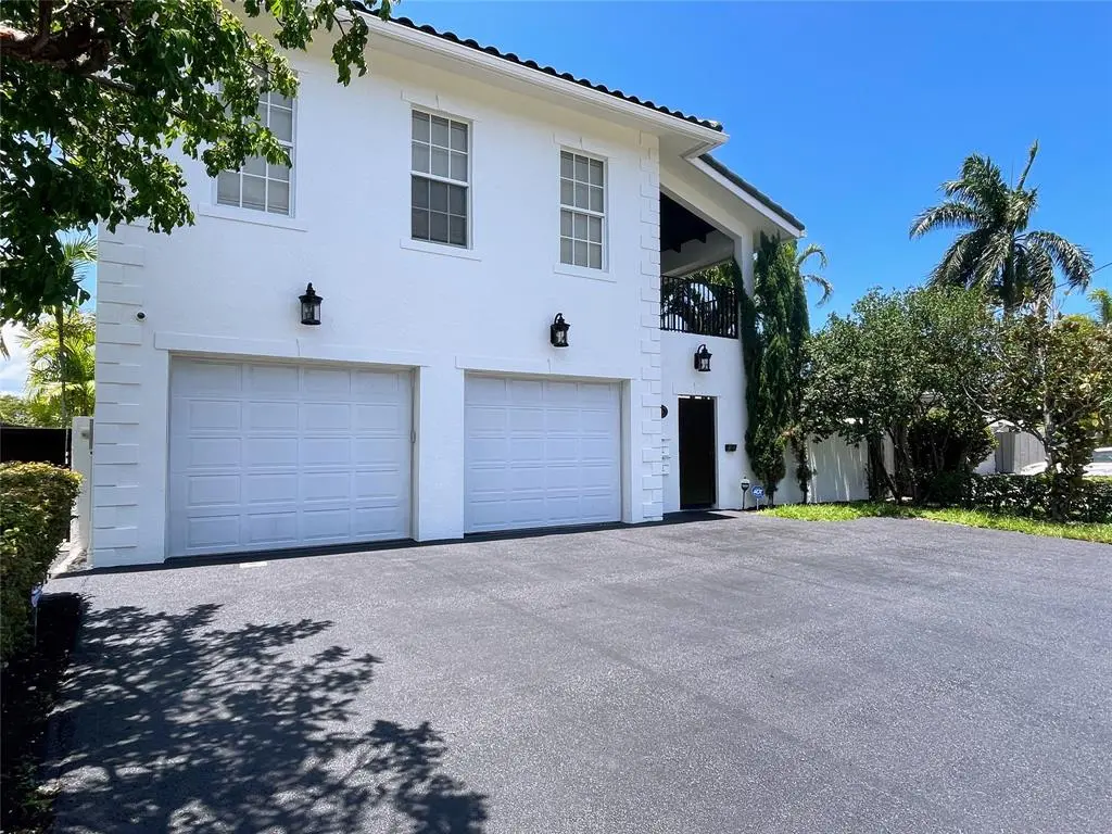 Fort Lauderdale, FL 33305,929 NE 18Th Ct #1-2