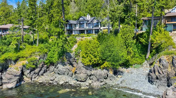 Sooke, BC V9Z 1G7,2476 Lighthouse Point Rd