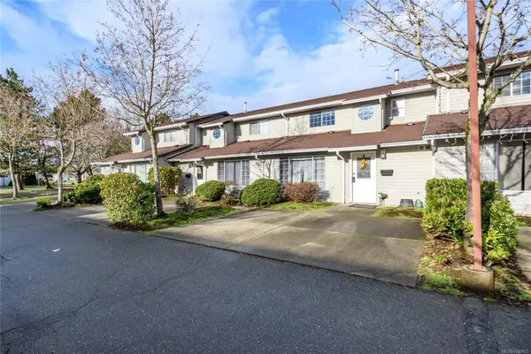 680 Murrelet Dr #334, Comox, BC V9M 3P2
