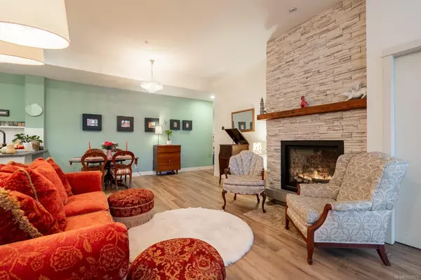 Nanaimo, BC V9R 0B8,38 Front St #110