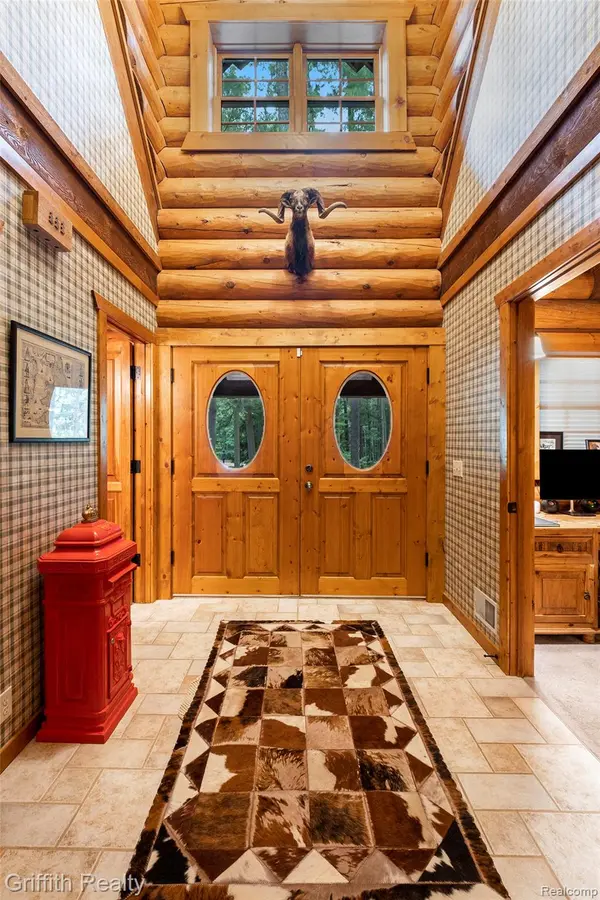 11245 Guyn DR, Brighton Township, MI 48114