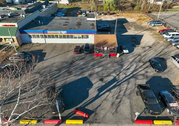 29944 Ford RD, Garden City, MI 48135