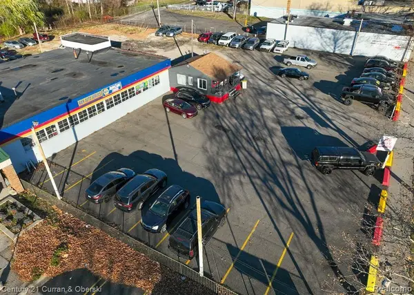 29944 Ford RD, Garden City, MI 48135