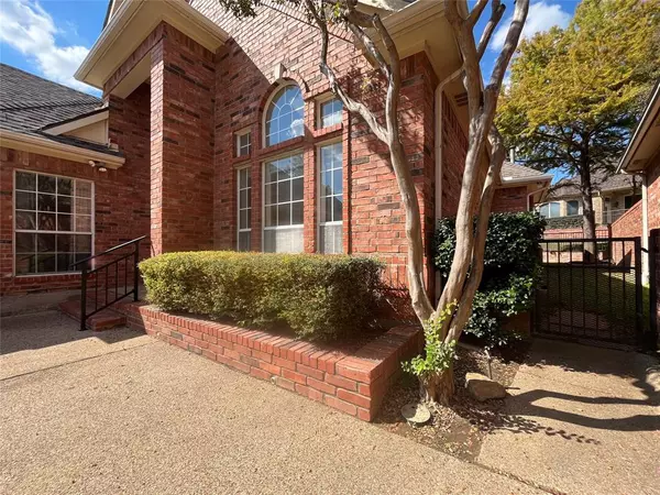 Desoto, TX 75115,721 Village Green Drive