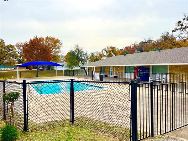 Arlington, TX 76006,2205 Beechwood Drive