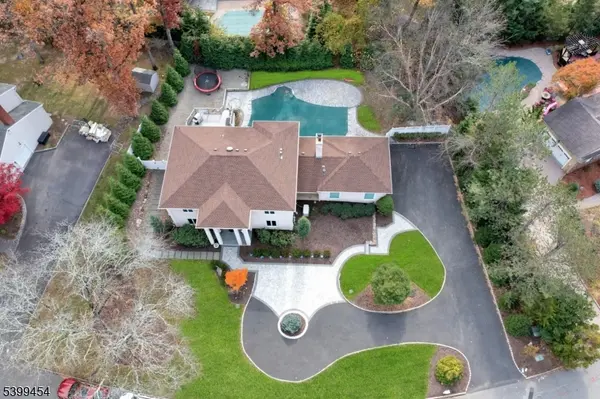 565 Faletti Way, River Vale Twp., NJ 07675