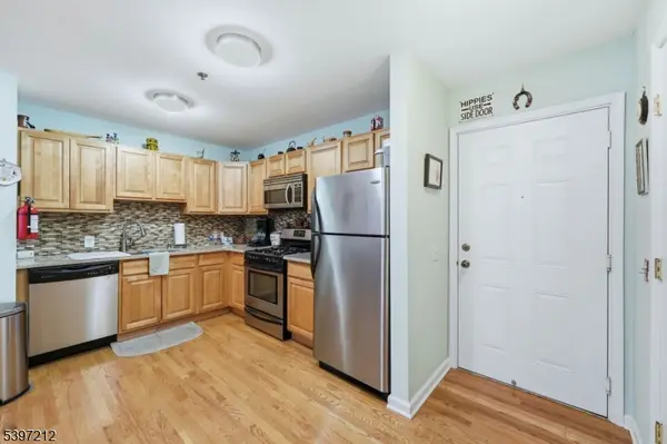 Paterson City, NJ 07501,19 Market #205