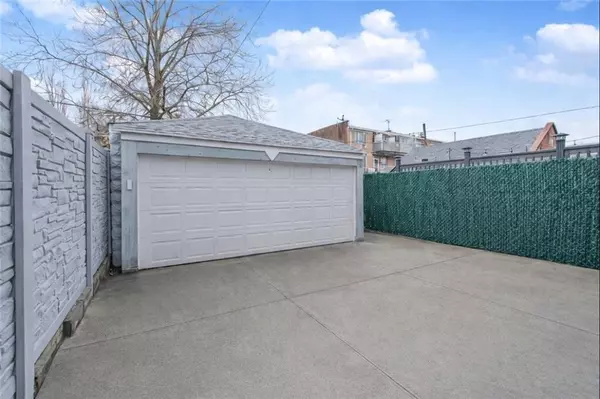 Brooklyn, NY 11235,2644 East 27th ST