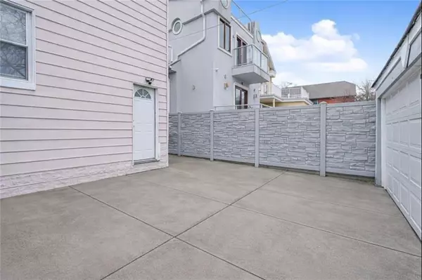 Brooklyn, NY 11235,2644 East 27th ST