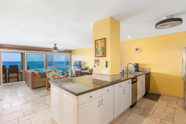 76-6268 ALII DR #302C, Kailua-kona, HI 96740