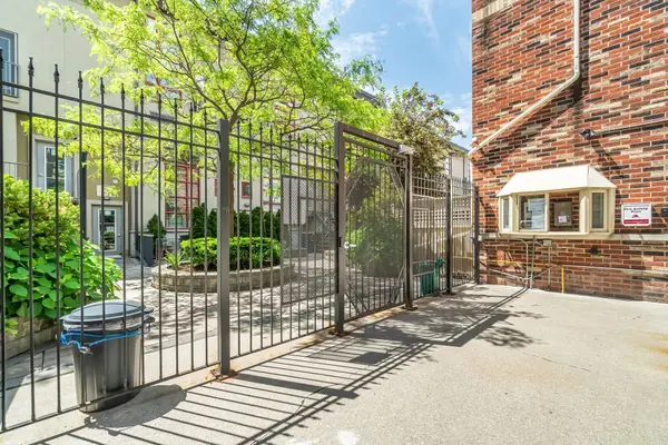 Toronto C08, ON M4Y 3C8,21 Earl ST #119