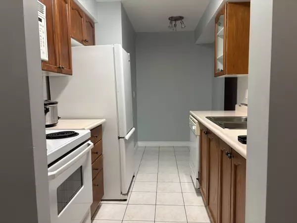 Toronto C14, ON M2N 6V6,88 Grandview WAY #506