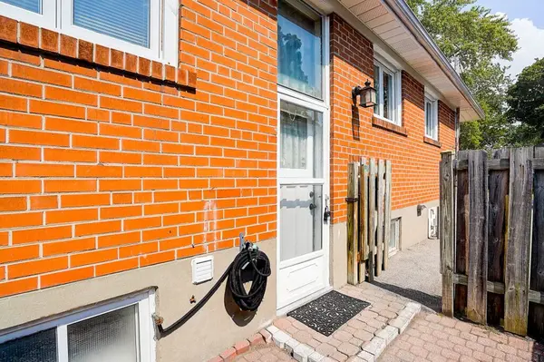 Toronto C13, ON M3A 2E1,78 Roywood DR #Basement