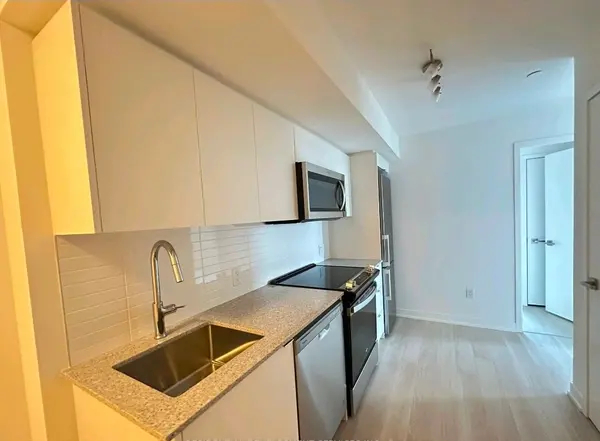 Toronto C06, ON M3H 0E5,500 Wilson AVE #835