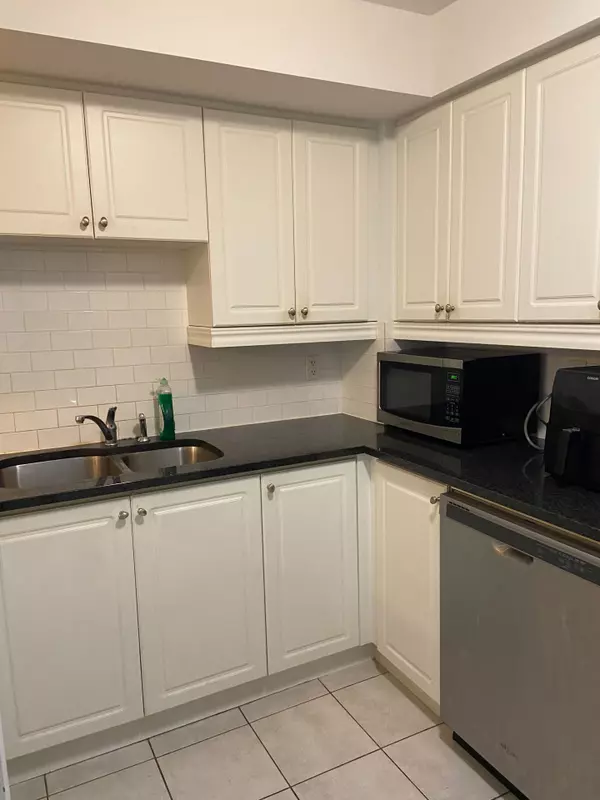 20 Mendelssohn ST #4, Toronto E04, ON M1L 0G8