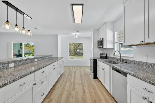 Fort Pierce, FL 34947,2205 S 33rd St