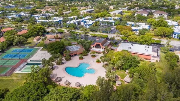 Margate, FL 33063,3120 Holiday Springs Blvd #106