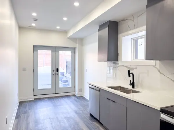 Richmond Hill, ON L4C 7V8,22 Direzze CT #Basement