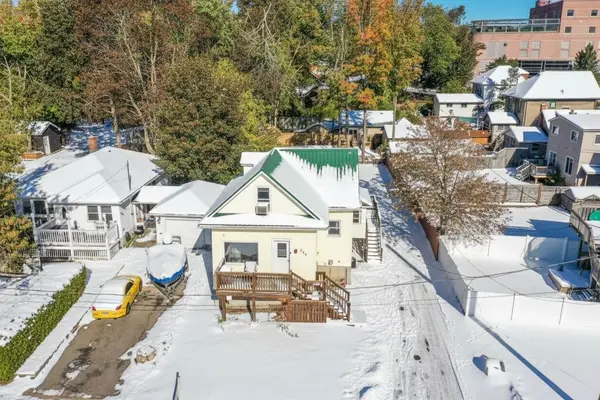 Orillia, ON L3V 2X4,200 Edward ST