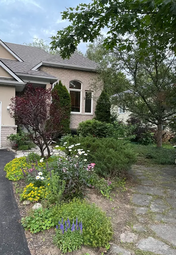 Wasaga Beach, ON L9Z 1V5,75 62nd ST S