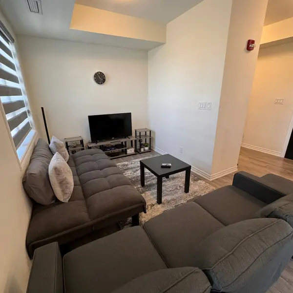 Brampton, ON L7A 5G5,200 Lagerfeld DR #508