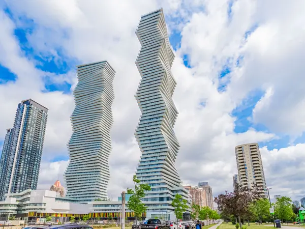 3883 Quartz RD #6012, Mississauga, ON L5B 0M4